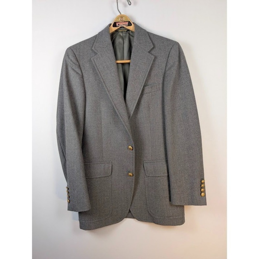 Neil's Gentlemen's Apparel Gray Doe Skin Flannel Blazer 38R Gold Crest Buttons